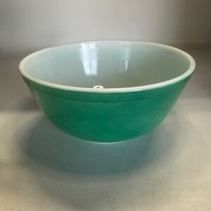 Vintage Pyrex #403 Green Milk Glass Mixing Bowl - 2.5 Qt Primary Colors